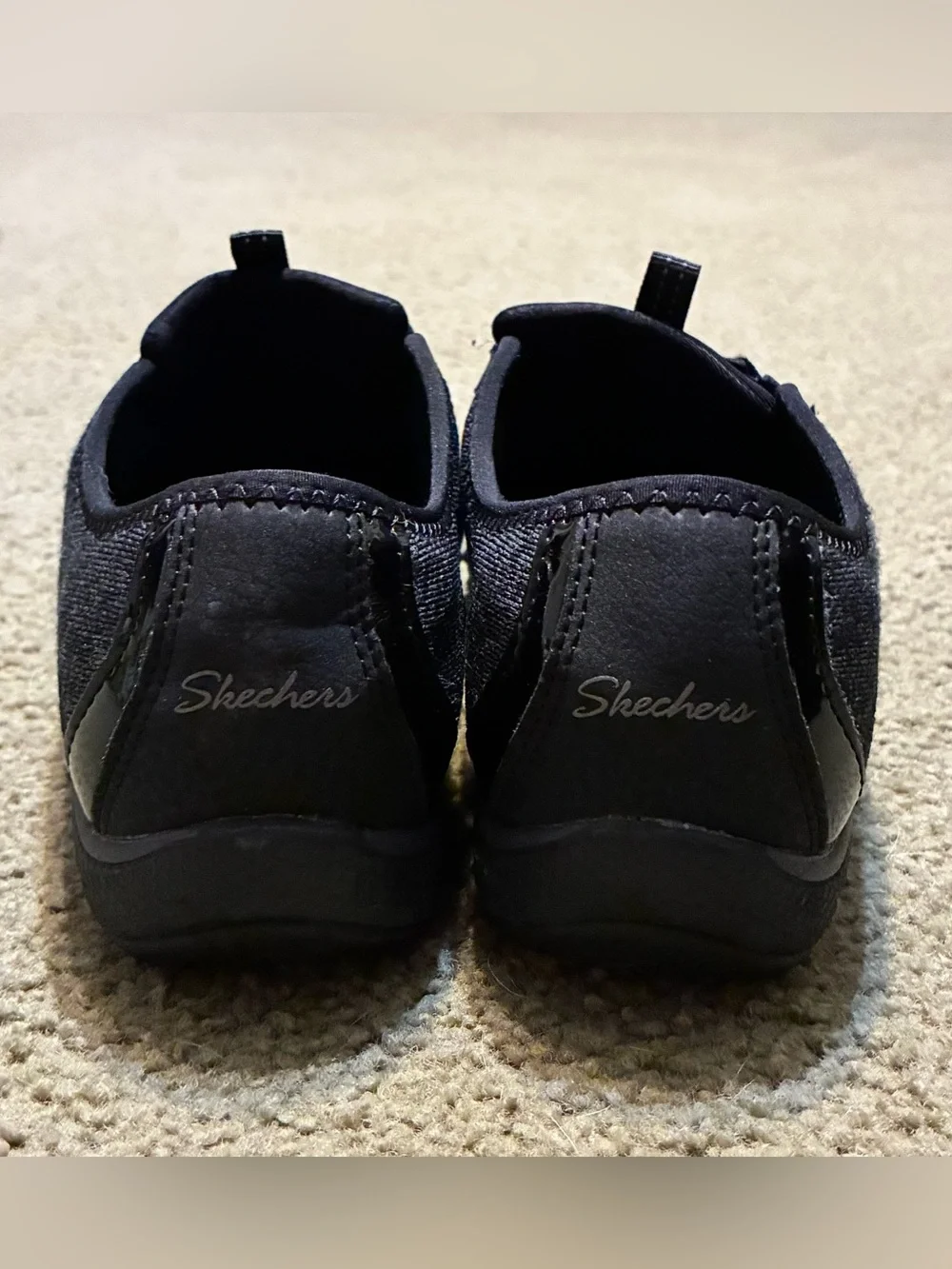 Skechers breathable knit